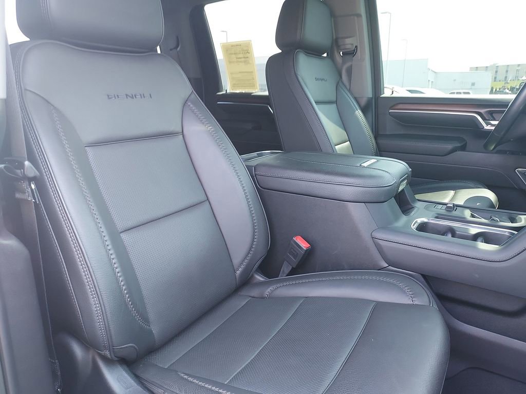 Used 2024 GMC Sierra 2500 Denali image 30
