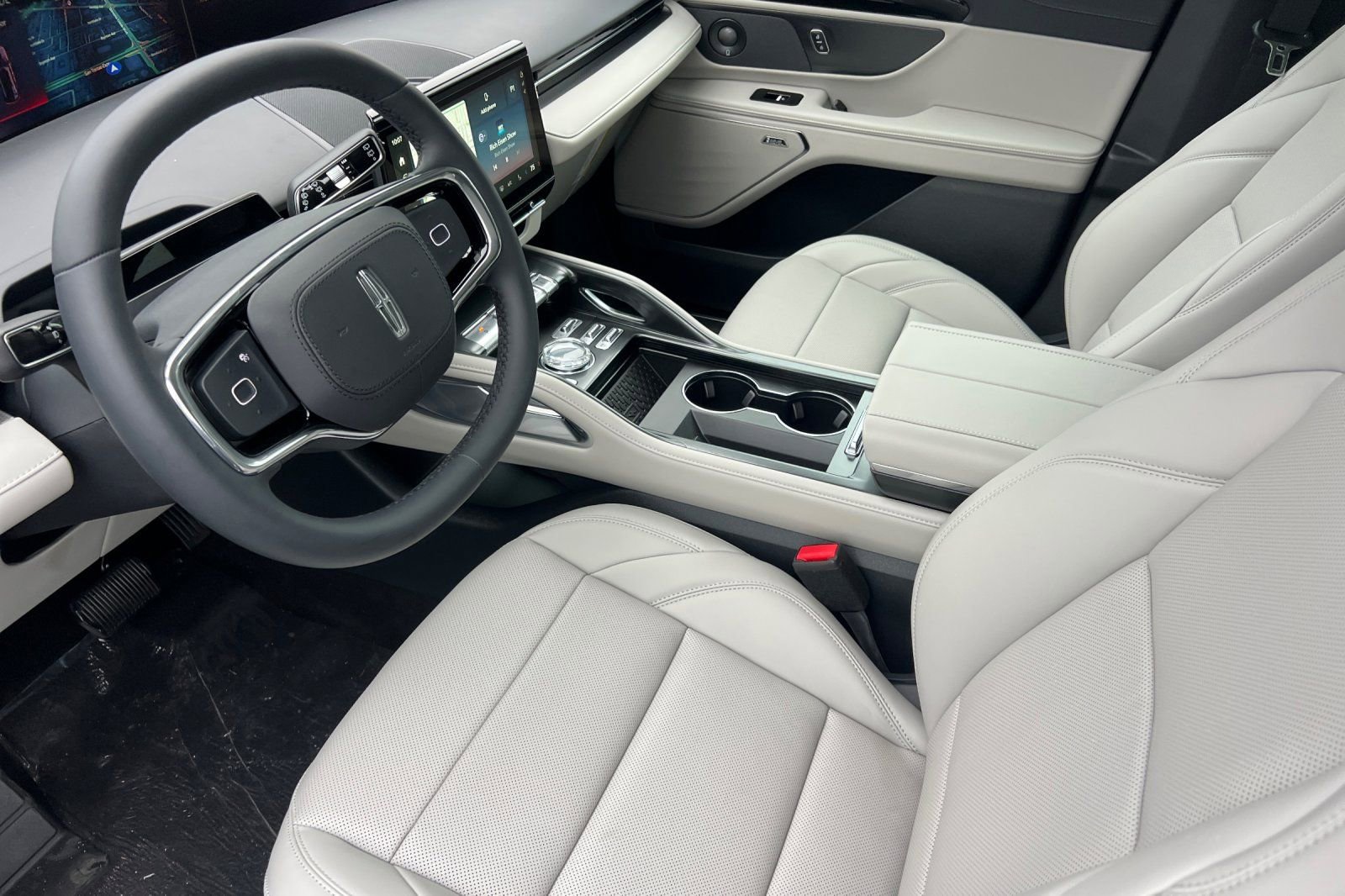 New 2026 Lincoln Nautilus Premier w/ Equipment Group 102A image 8