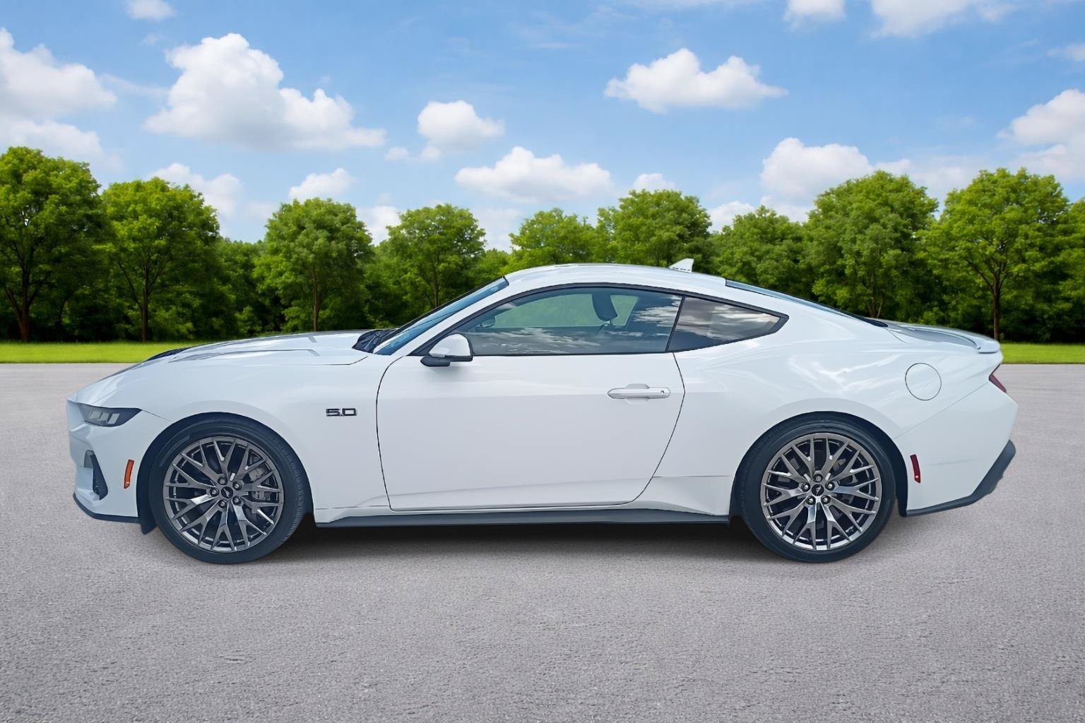 Used 2024 Ford Mustang GT Premium RWD image 4