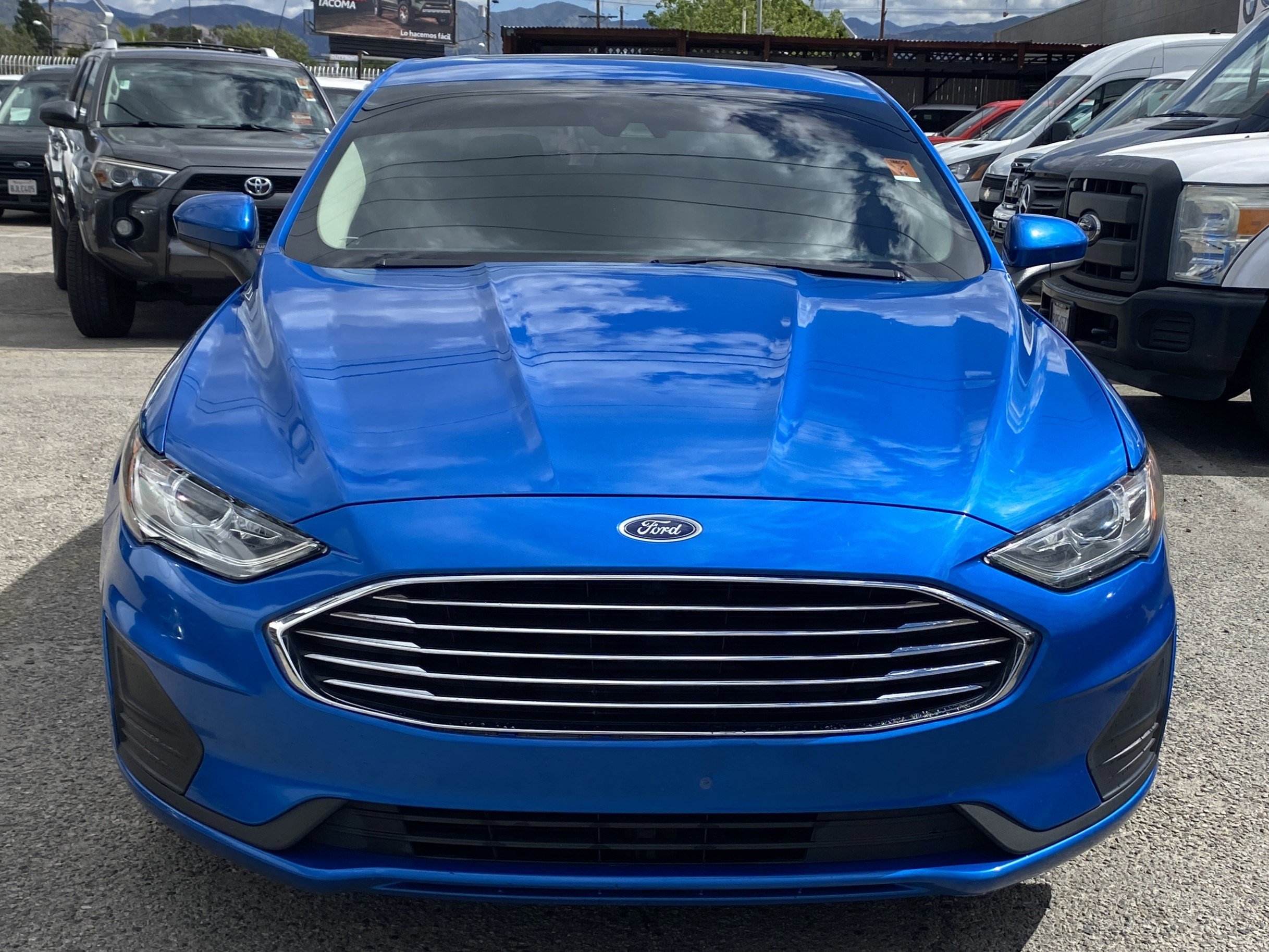 Used 2020 Ford Fusion SE FWD image 3