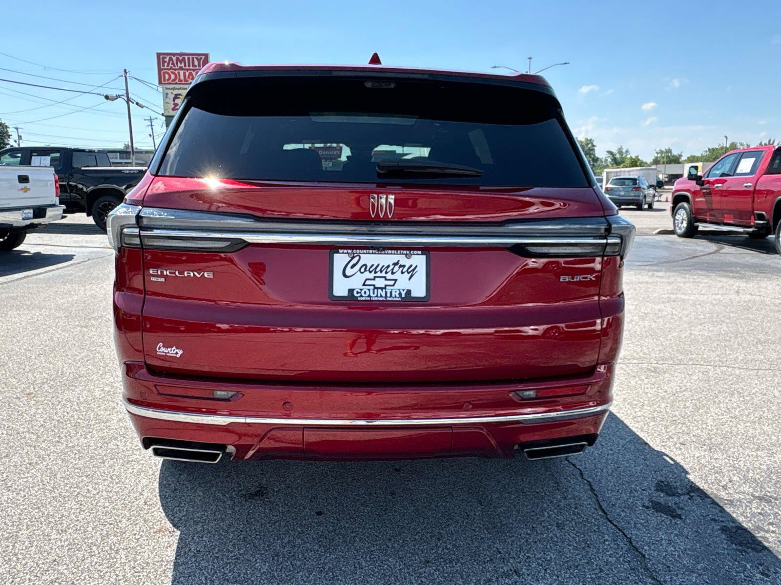 Used 2025 Buick Enclave Avenir w/ Super Cruise Package AWD/4WD image 4