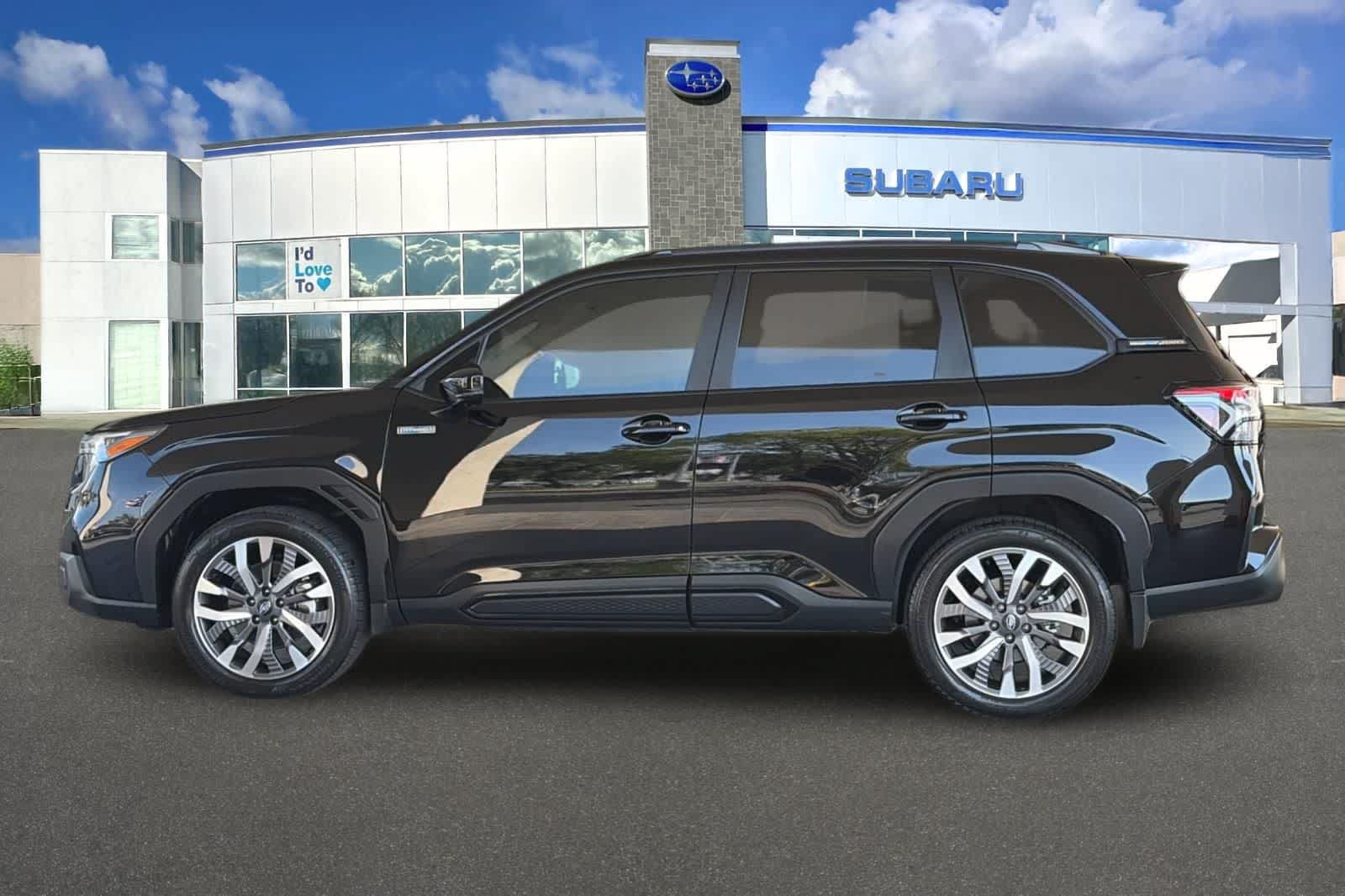 Used 2026 Subaru Forester Touring AWD/4WD image 9