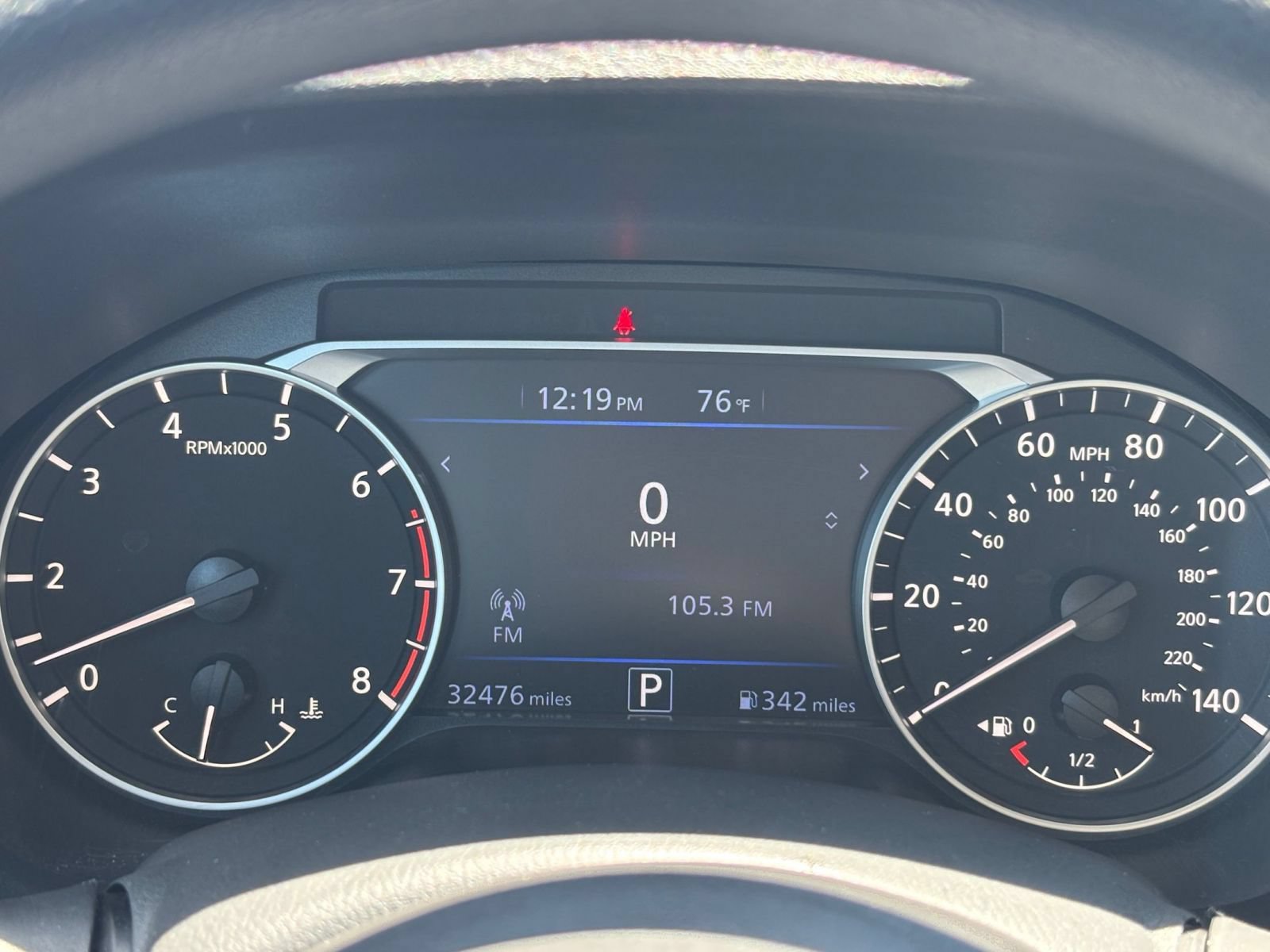 Used 2025 Nissan Altima 2.5 SV FWD image 41