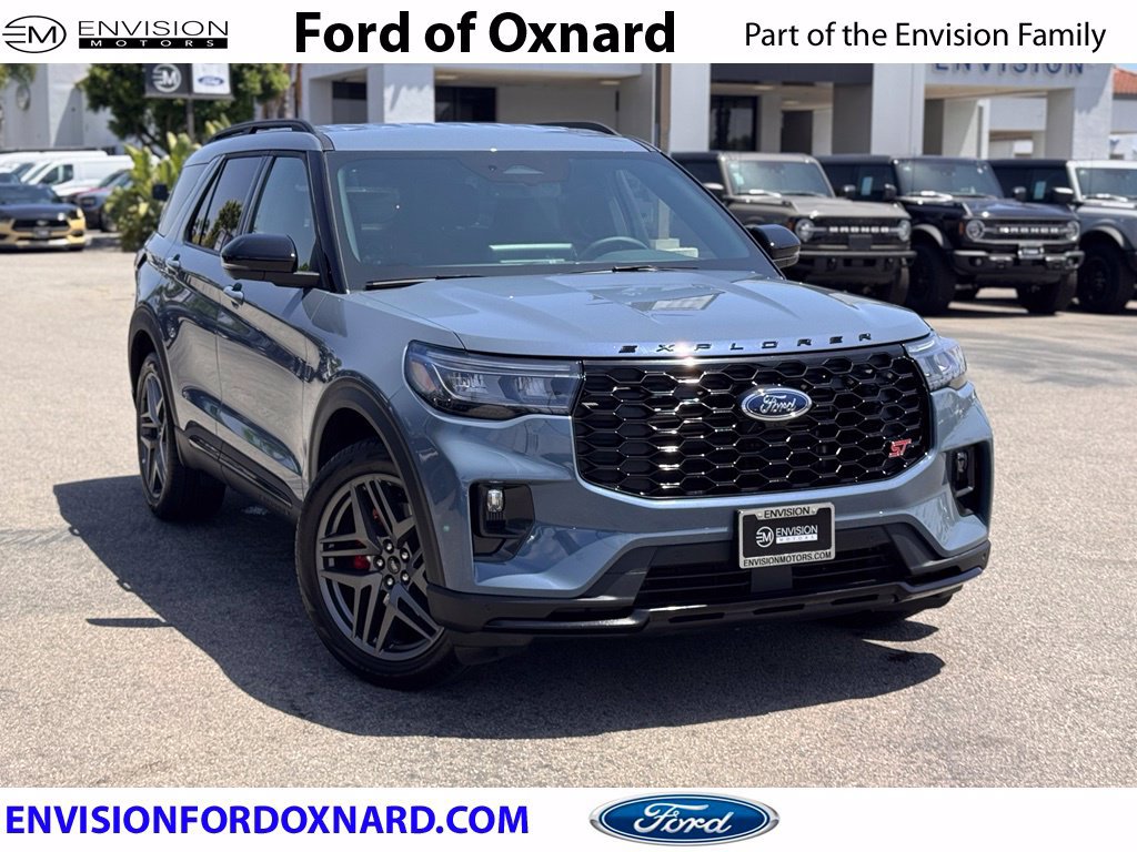 Used 2026 Ford Explorer ST RWD image 1