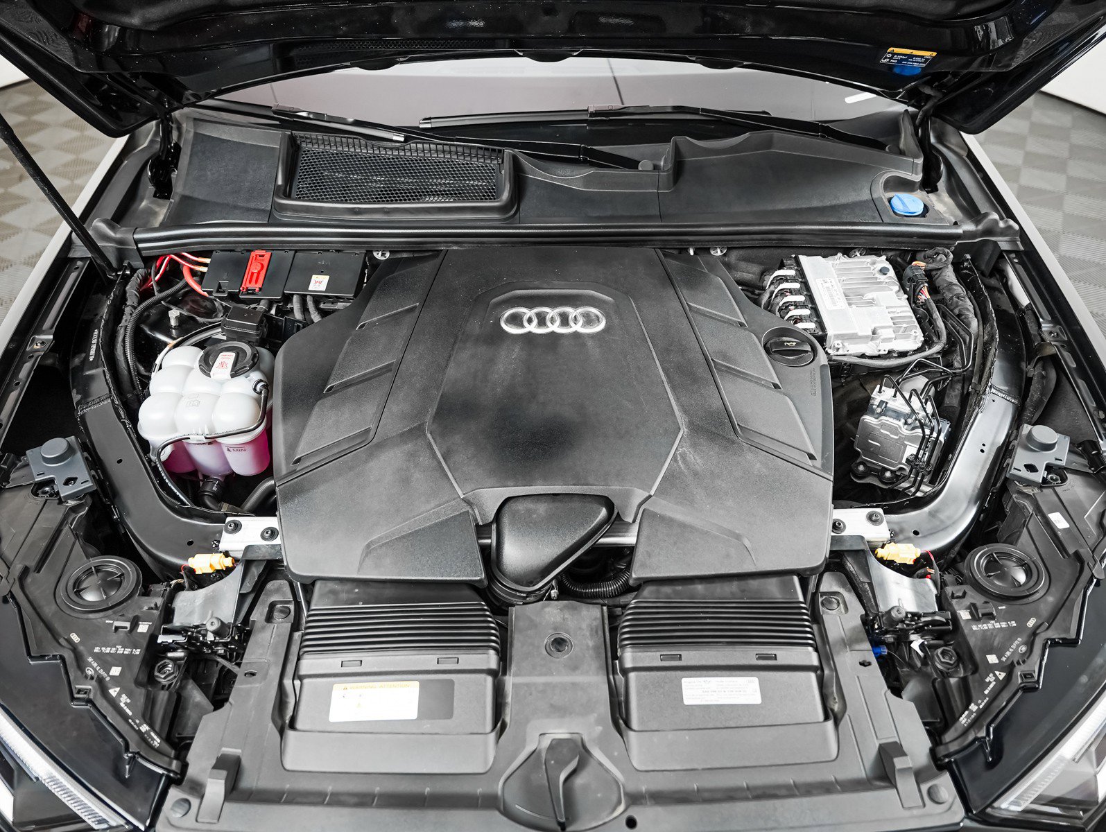 Used 2023 Audi Q7 3.0T Premium Plus w/ Premium Plus Package image 3