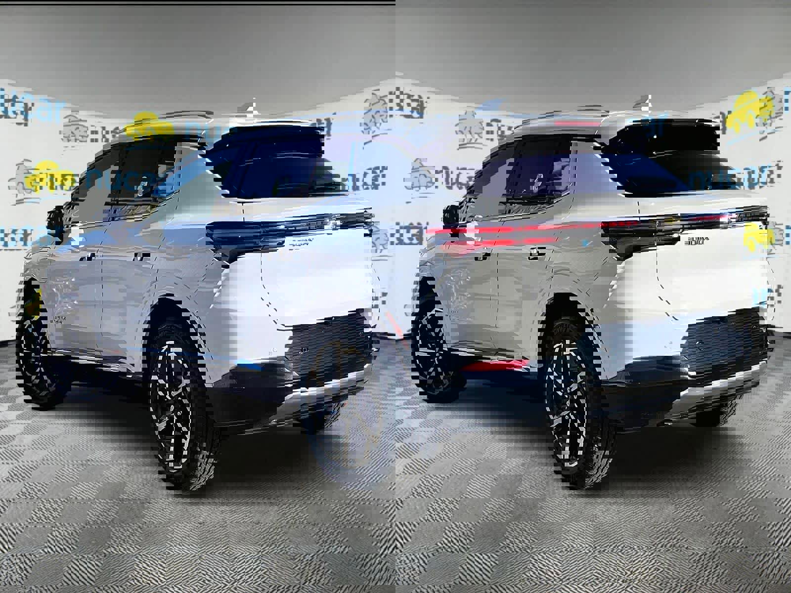 Used 2025 Chevrolet Equinox EV LT image 4