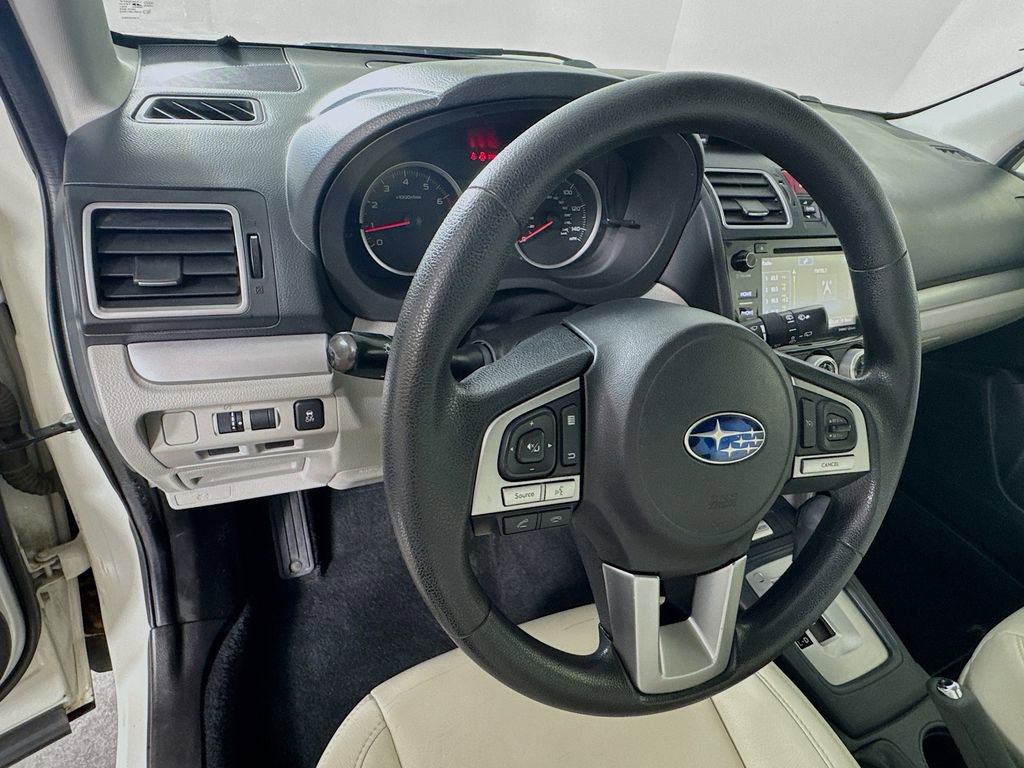 Used 2017 Subaru Forester 2.5i Premium AWD/4WD image 11