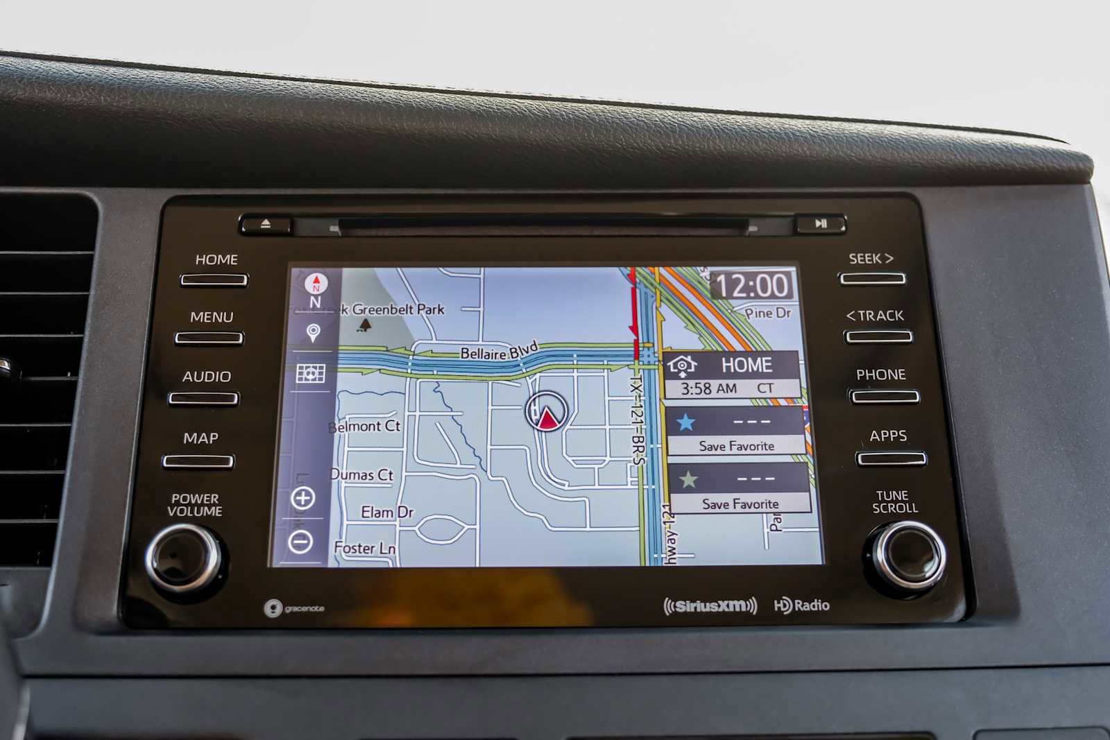 Used 2018 Toyota Sienna XLE image 24