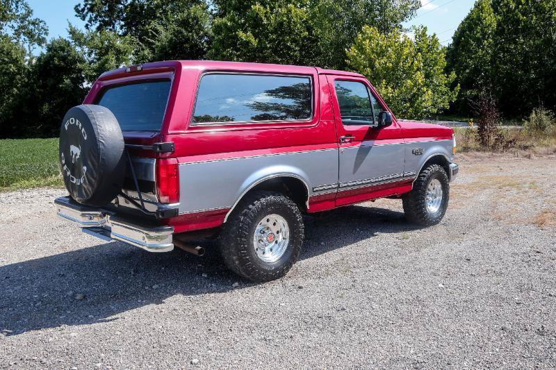 Used 1995 Ford Bronco XLT AWD/4WD image 6