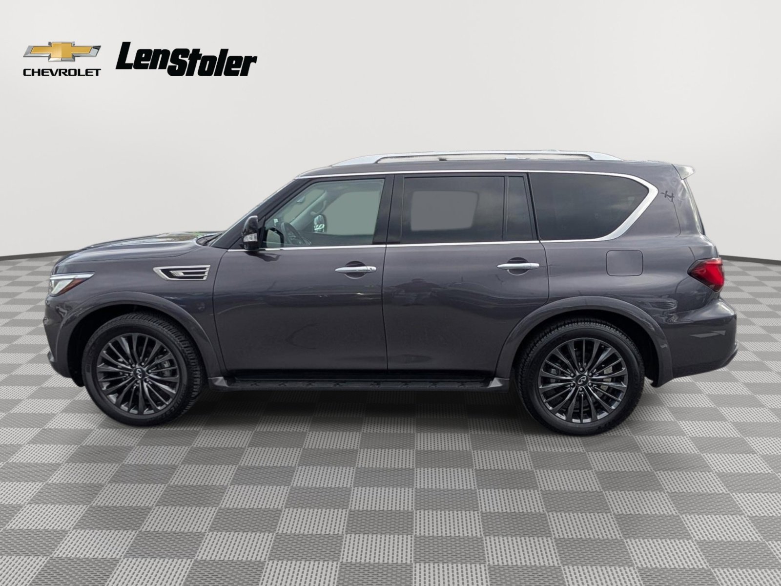 Used 2024 INFINITI QX80 Premium Select w/ Cargo Package image 2
