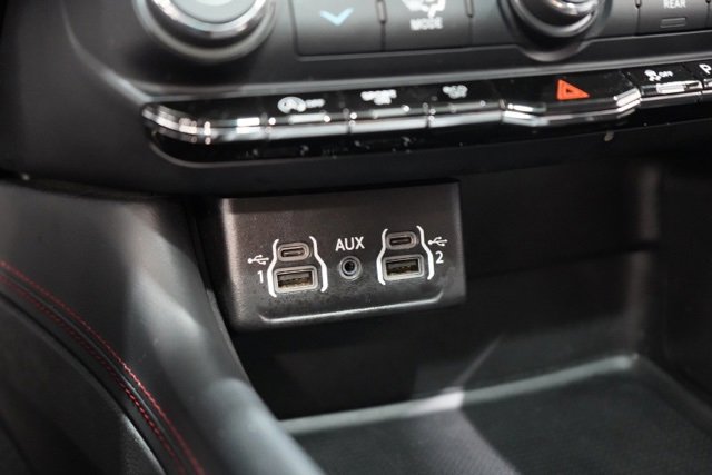 Used 2024 Dodge Durango GT image 28