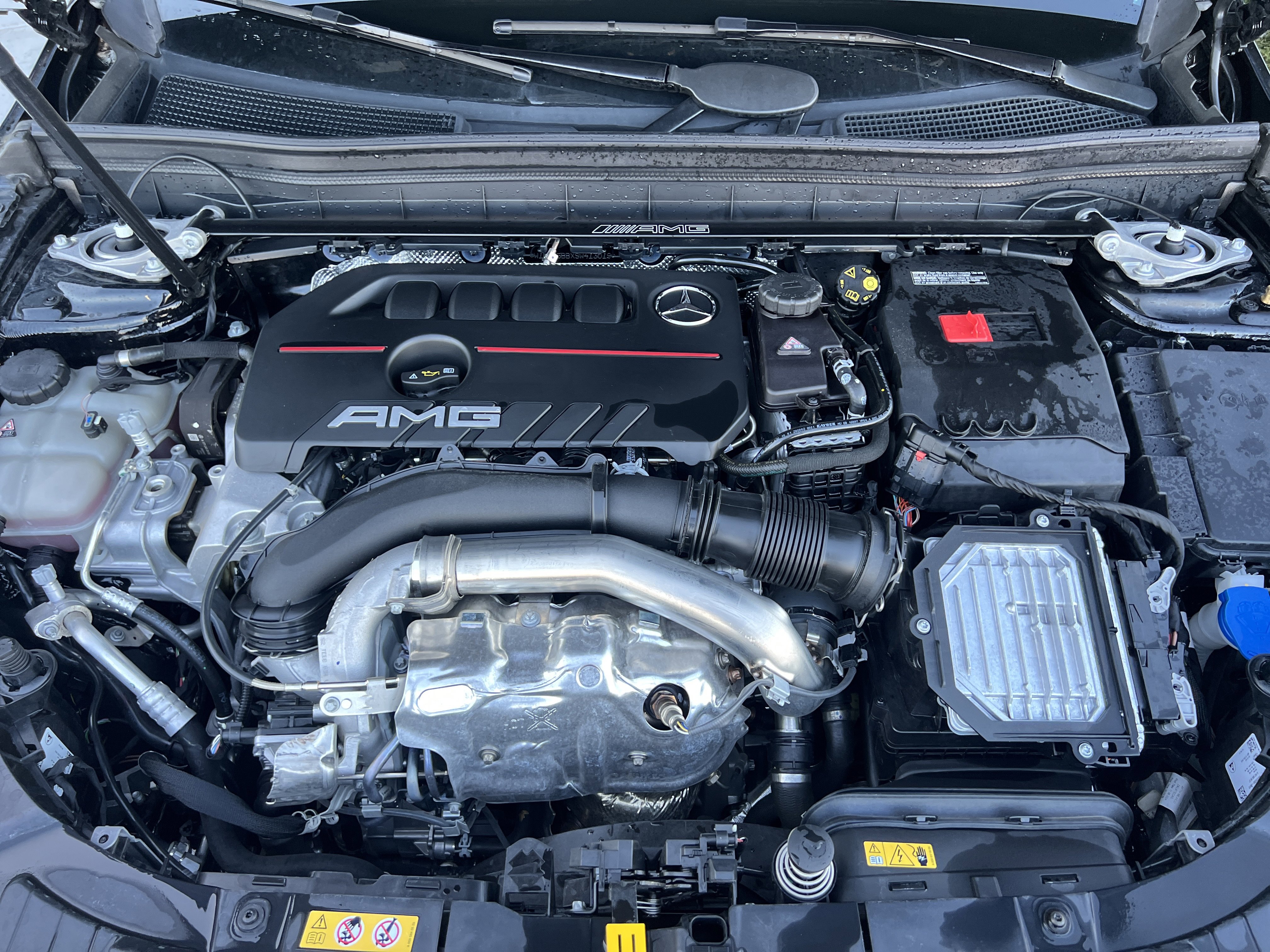 Certified 2025 Mercedes-Benz GLB 35 AMG 4MATIC image 28