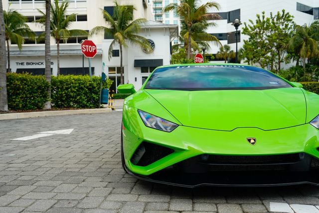 Used 2021 Lamborghini Huracan EVO RWD image 6
