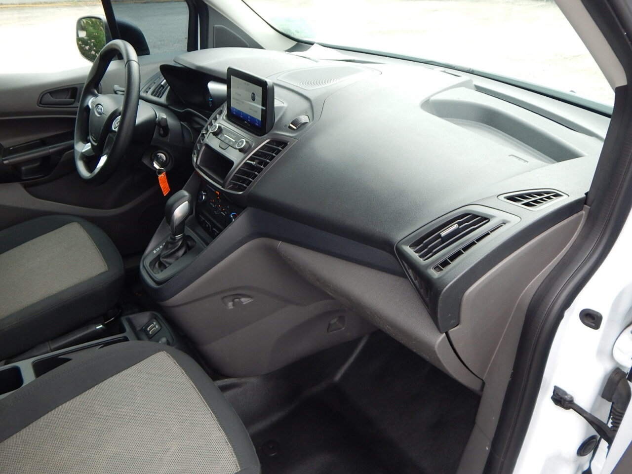 Used 2022 Ford Transit Connect XL FWD image 18