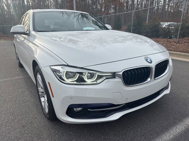 Used 2017 BMW 330i Sedan image 10