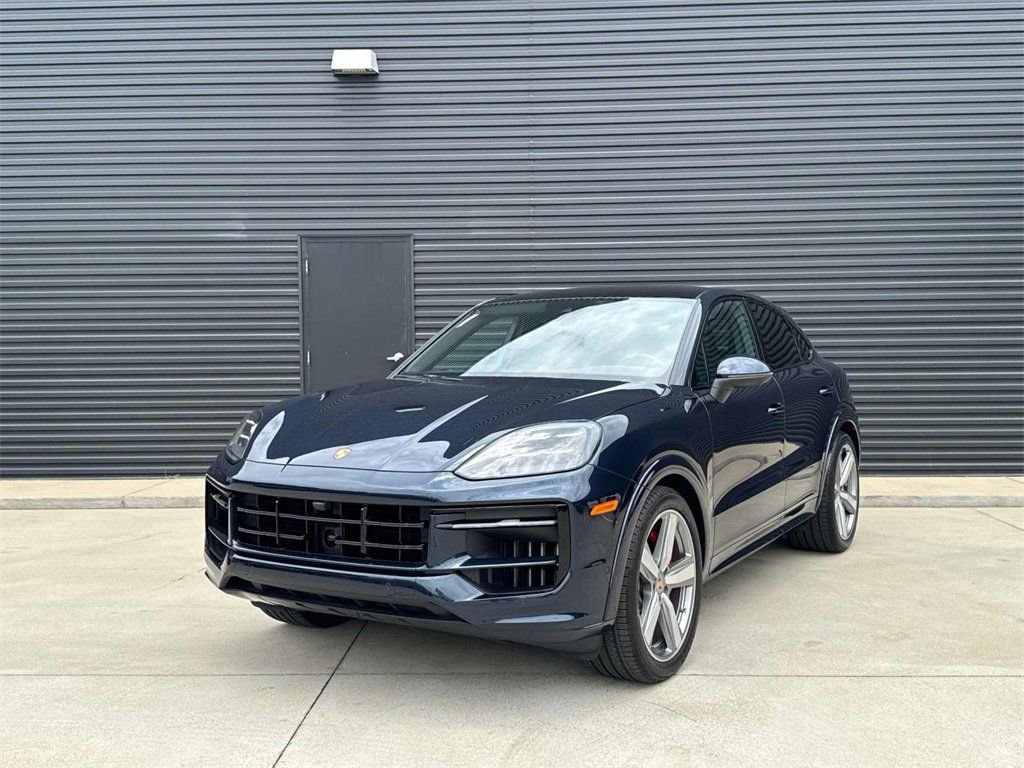 Certified 2025 Porsche Cayenne S image 1
