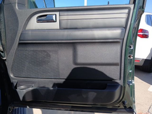 Used 2015 Ford Expedition EL Platinum image 14