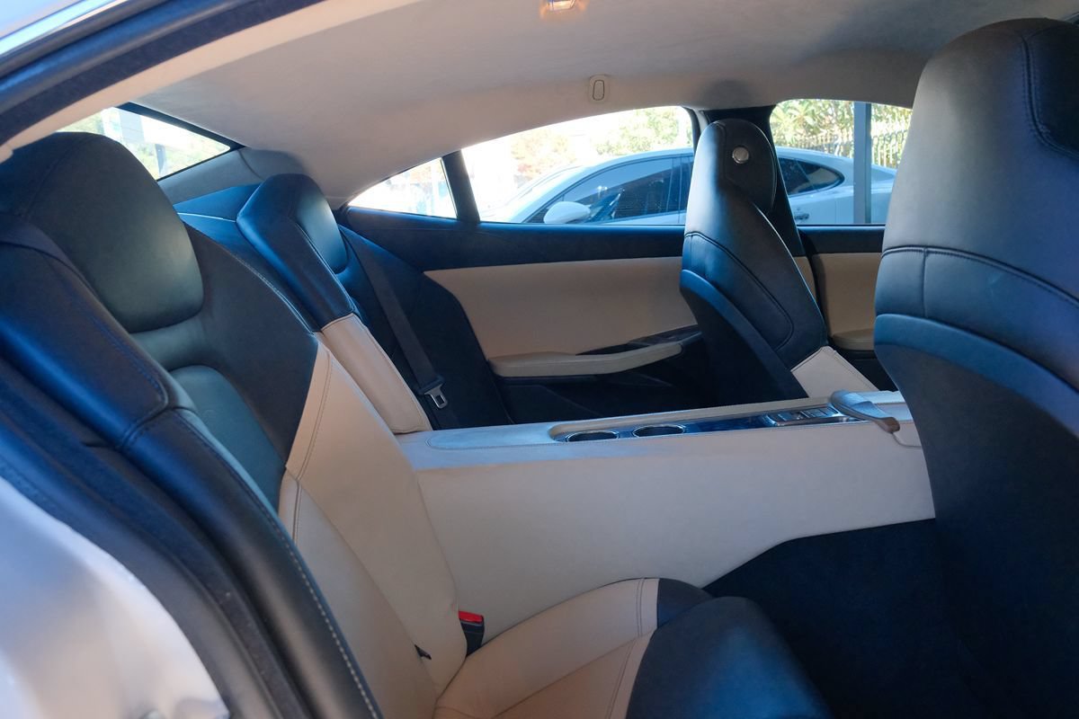 Used 2012 Fisker Karma EcoSport RWD image 32