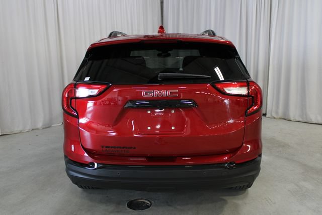 Used 2024 GMC Terrain SLE w/ Driver Convenience Package FWD image 30