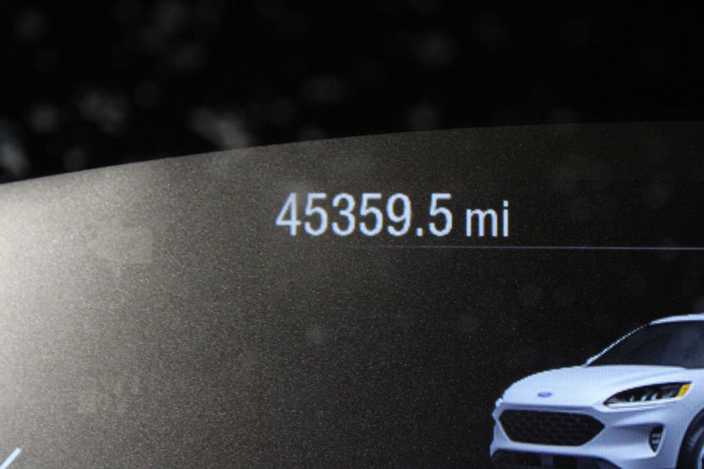Used 2020 Ford Escape SEL image 27