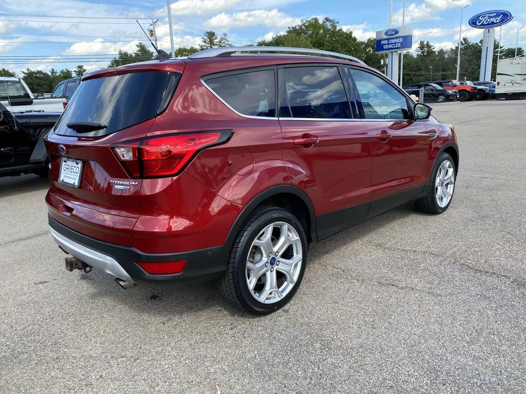 Used 2019 Ford Escape Titanium AWD/4WD image 3