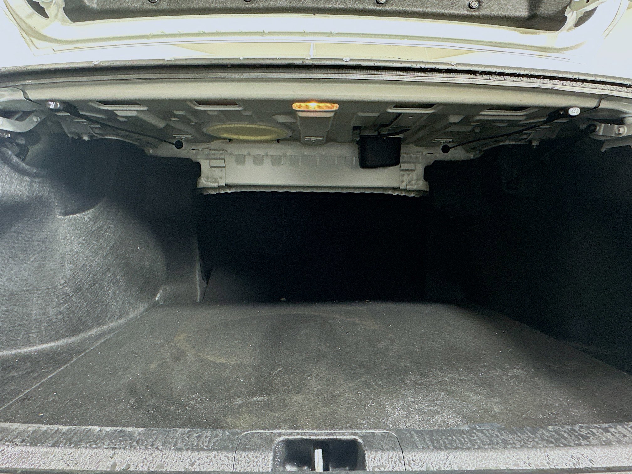 Used 2025 Toyota Camry LE image 28