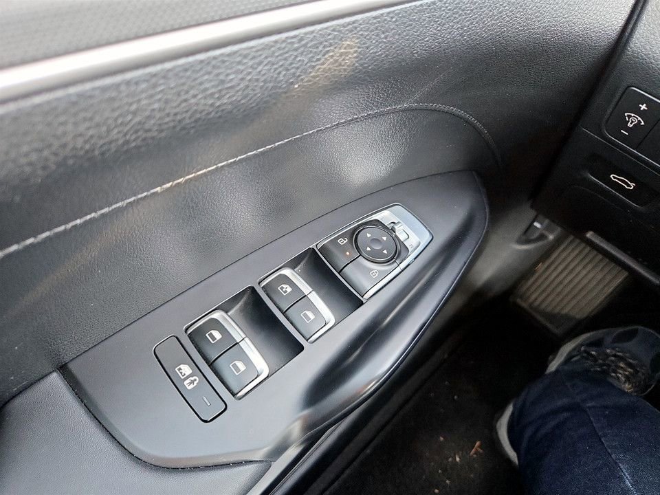 Used 2025 Kia K5 LXS FWD image 21