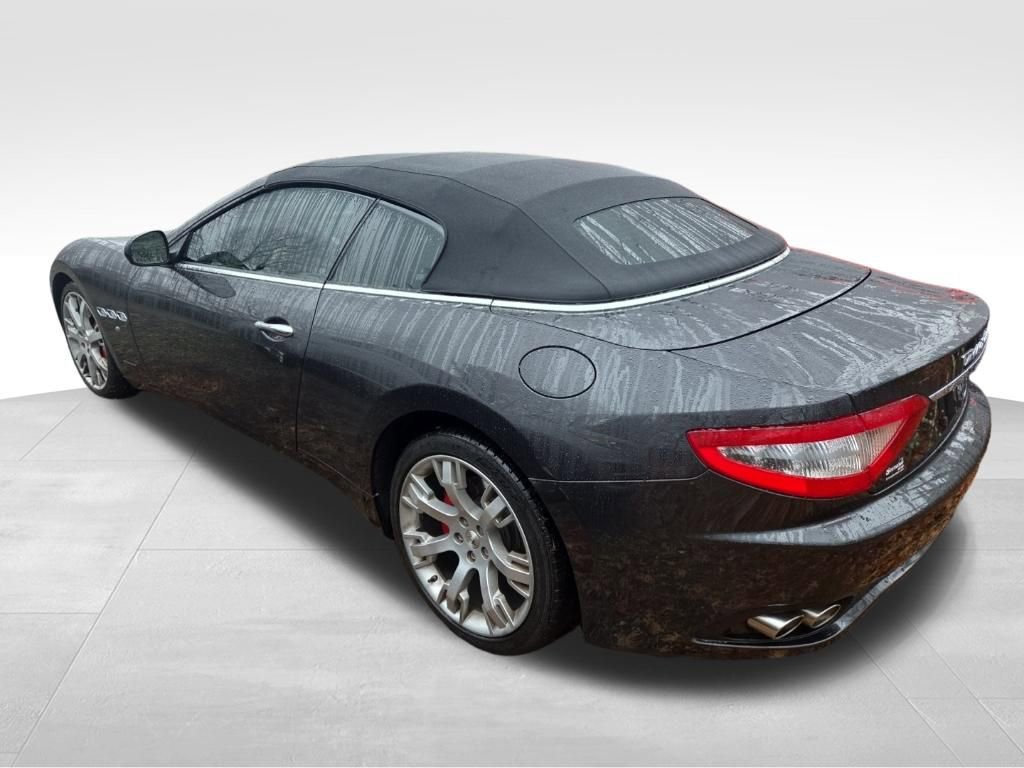 Used 2015 Maserati GranTurismo Convertible image 4