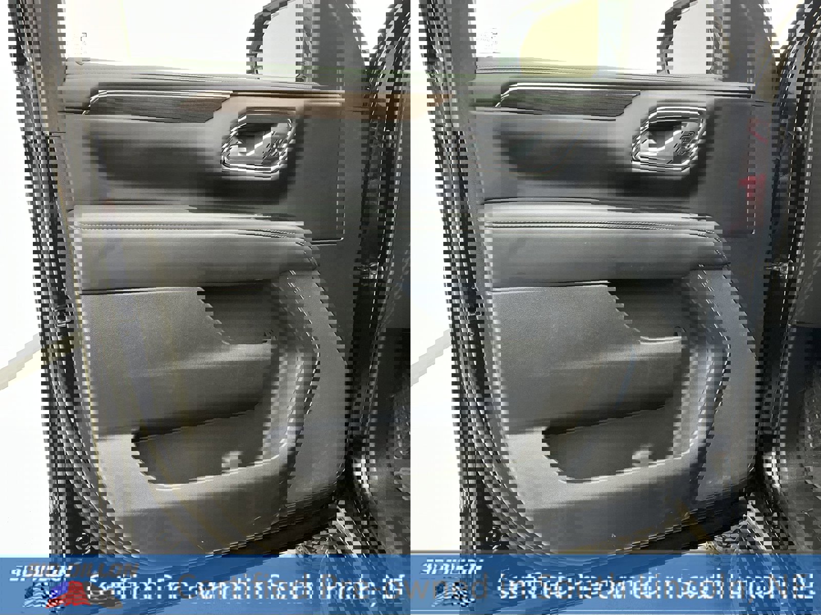 Used 2022 GMC Yukon SLE image 16