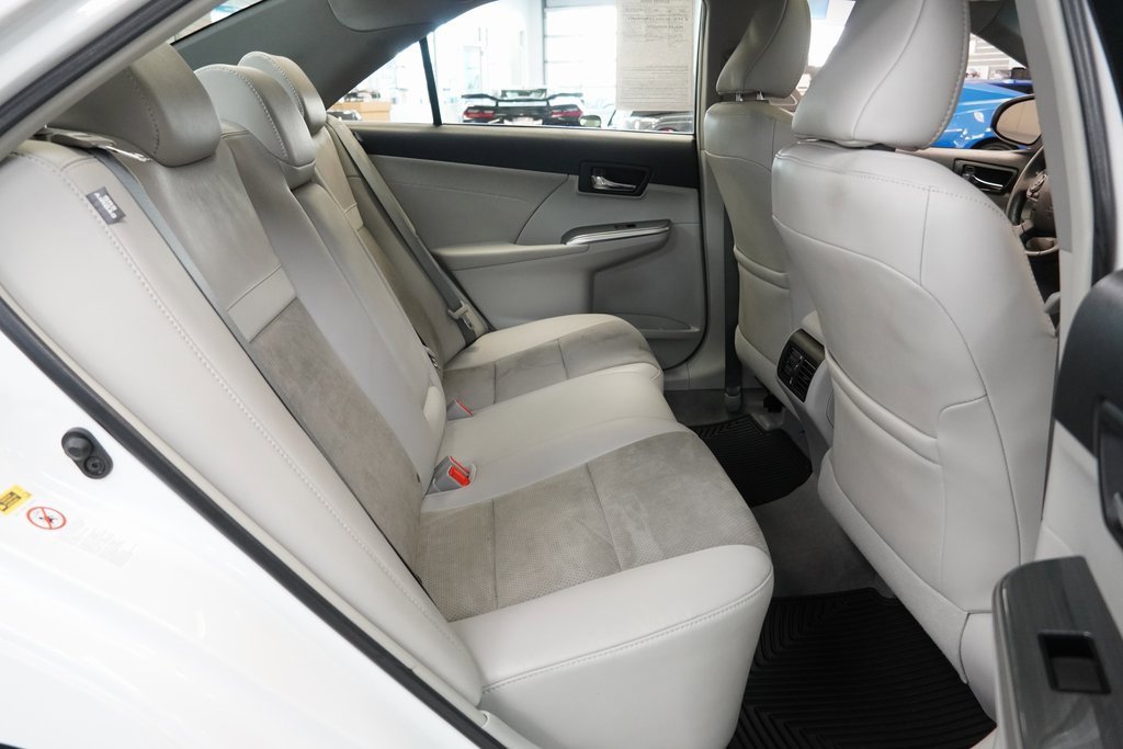 Used 2014 Toyota Camry XLE image 28