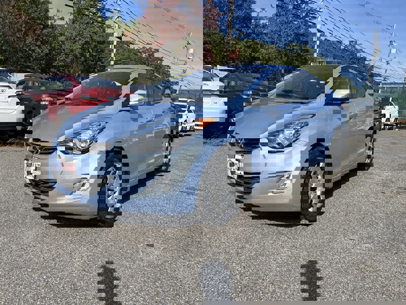 Used 2011 Hyundai Elantra Limited w/ Premium Pkg 5