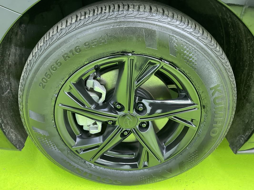 Used 2023 Hyundai Sonata SE w/ Preferred Accessory Package image 14