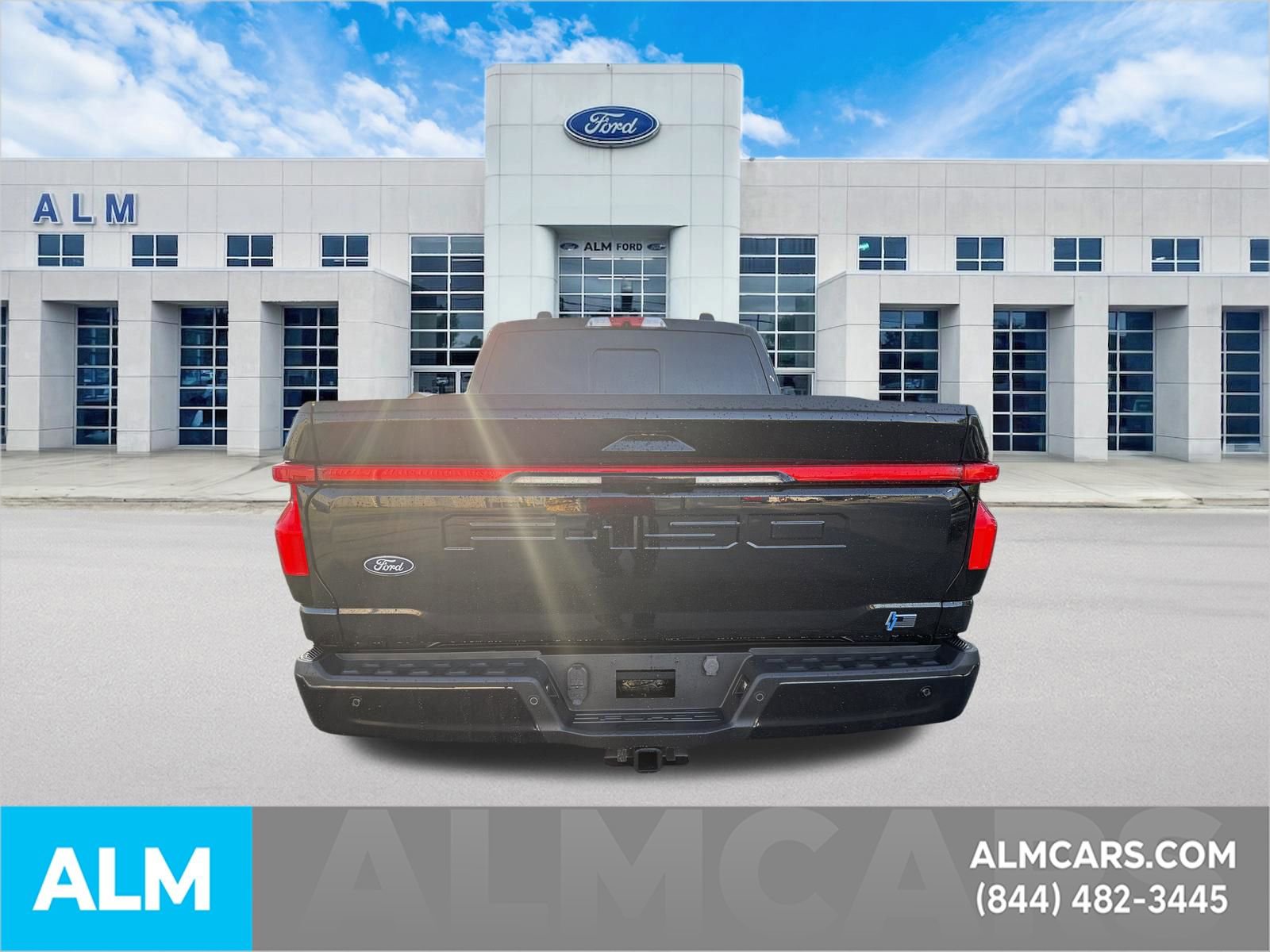 Used 2024 Ford F150 Lightning Platinum AWD/4WD image 9