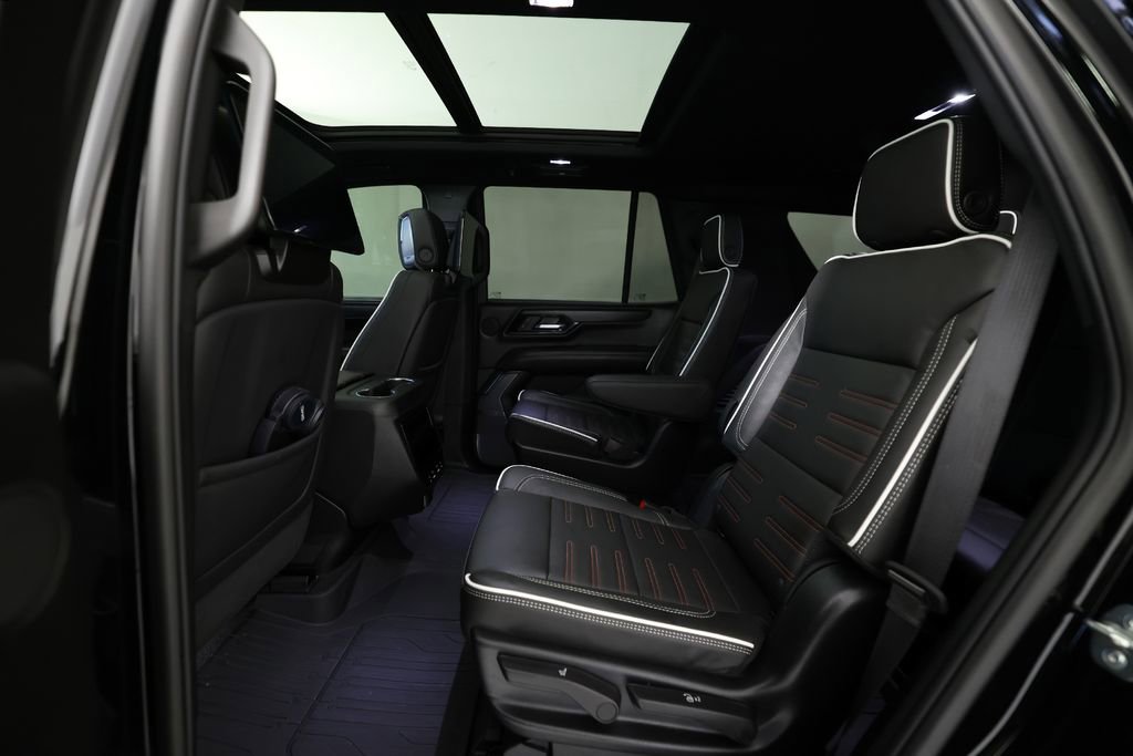 Used 2026 GMC Yukon AT4 Ultimate w/ LPO, Floor Liner Package image 16