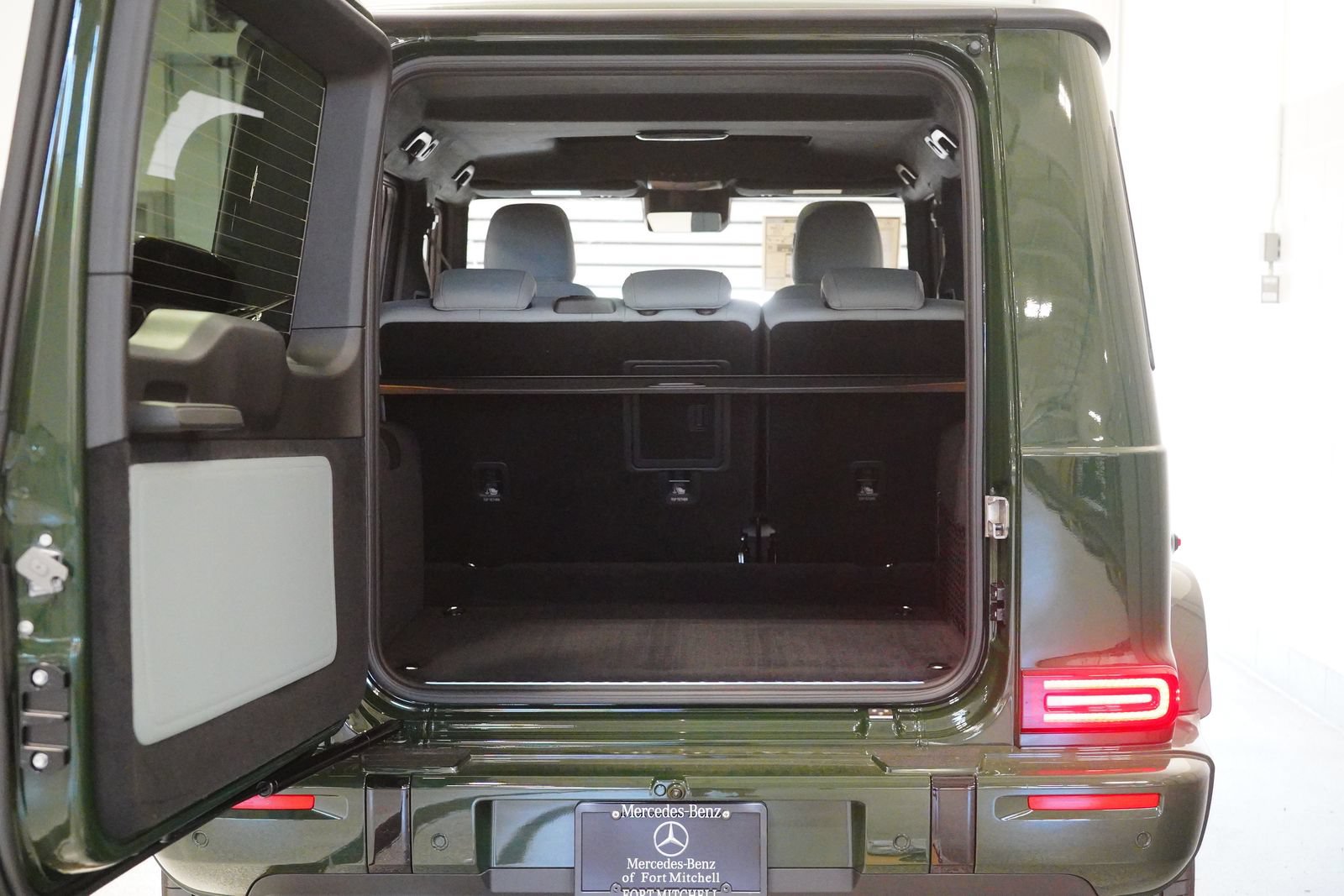 New 2027 Mercedes-Benz G 580 e image 33