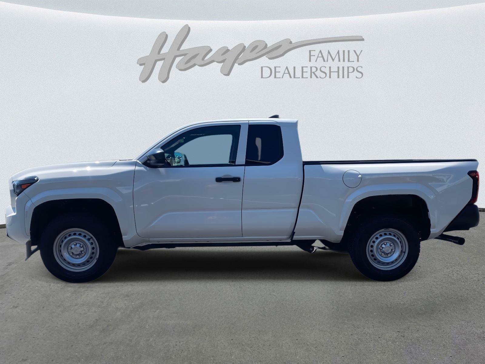 Used 2024 Toyota Tacoma SR image 39