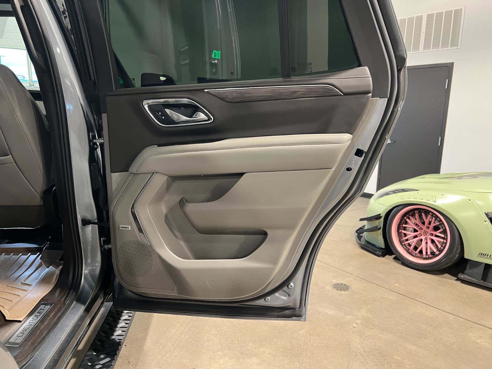 Used 2023 Chevrolet Tahoe Z71 image 39