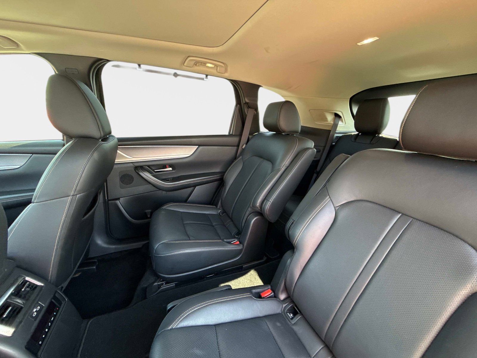 Used 2024 MAZDA CX-90 3.3 Turbo w/ Premium Package image 15