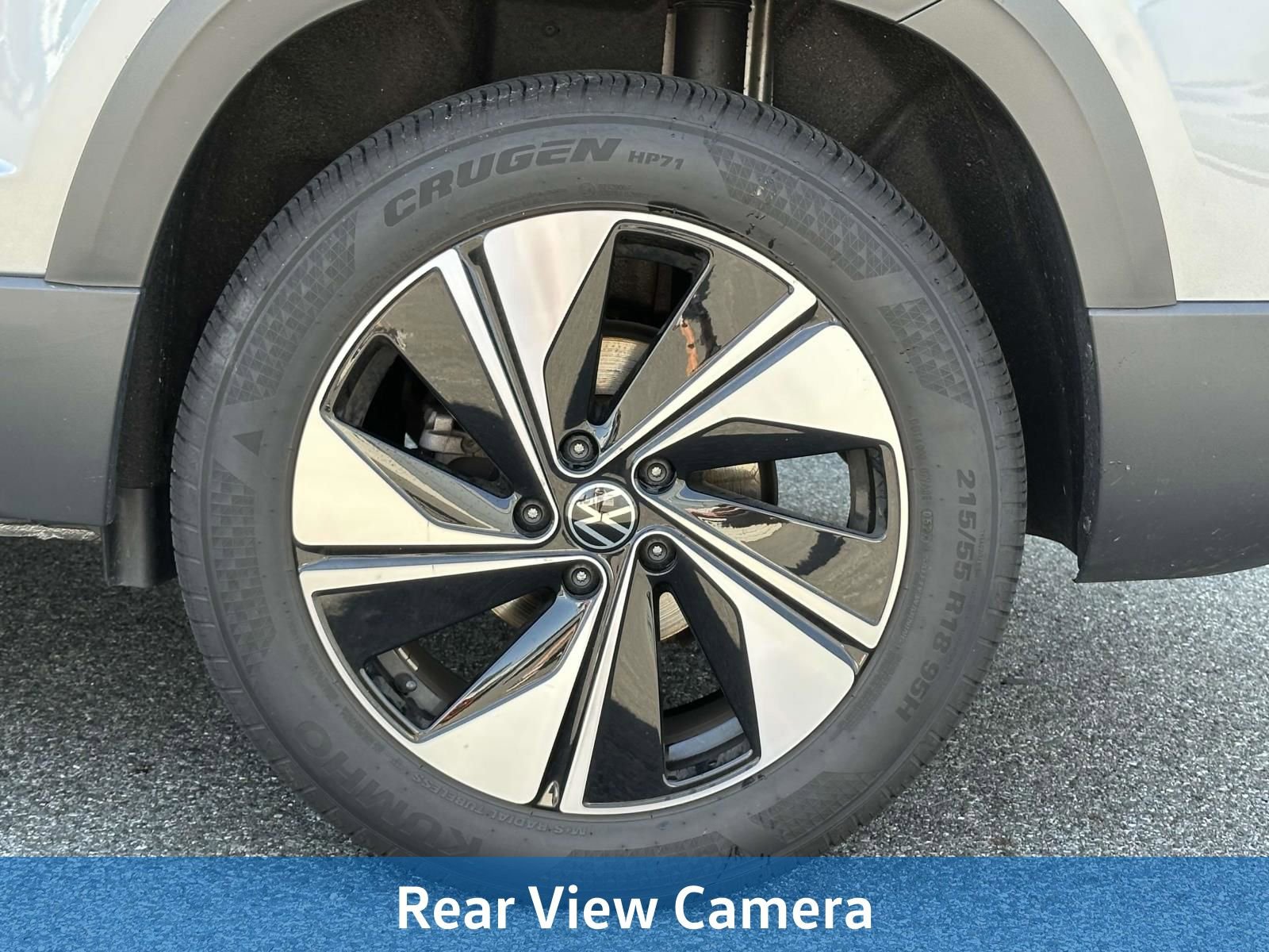 Certified 2024 Volkswagen Taos SE image 9