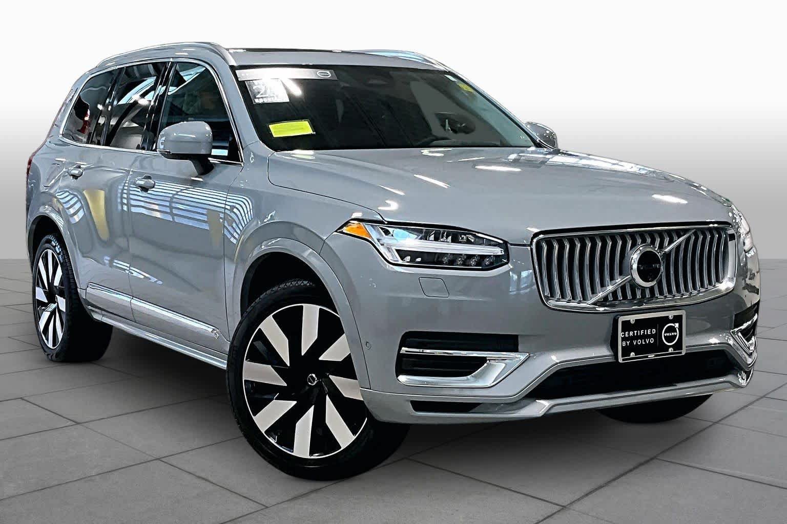 Used 2025 Volvo XC90 T8 Plus w/ Protection Package AWD/4WD image 3