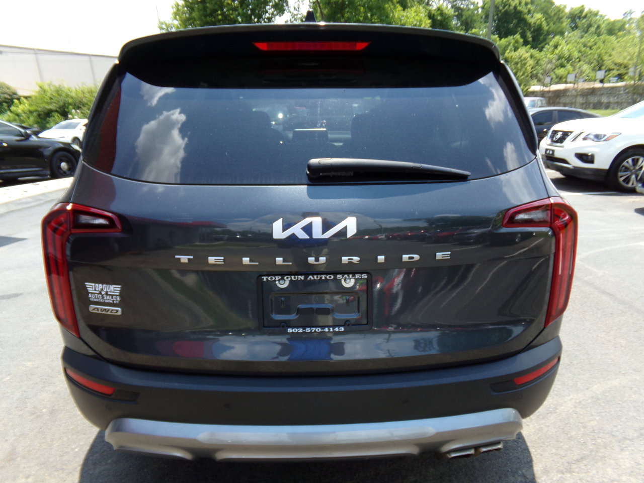 Used 2022 Kia Telluride EX w/ EX Premium Package image 4