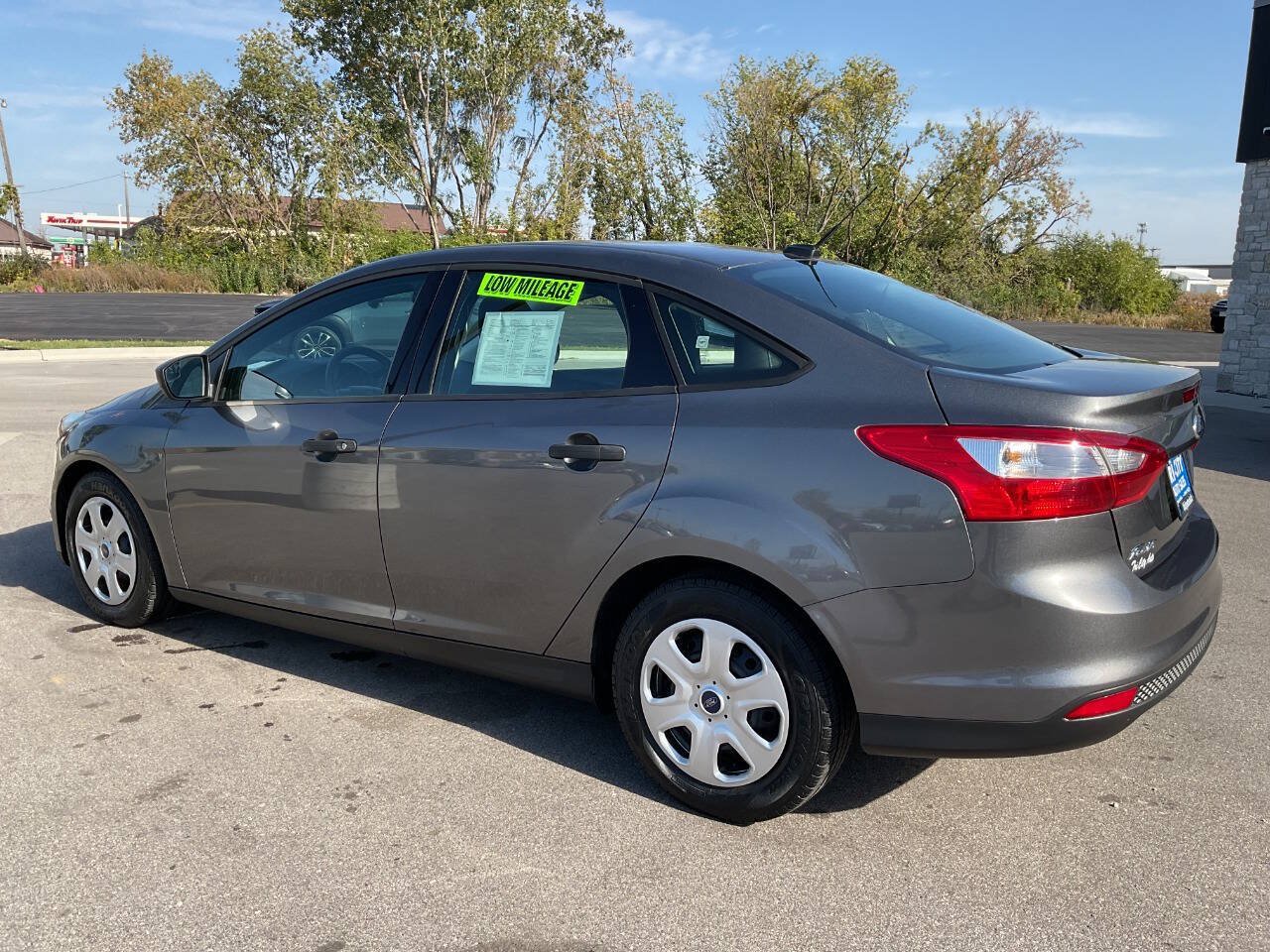 Used 2012 Ford Focus S FWD image 4