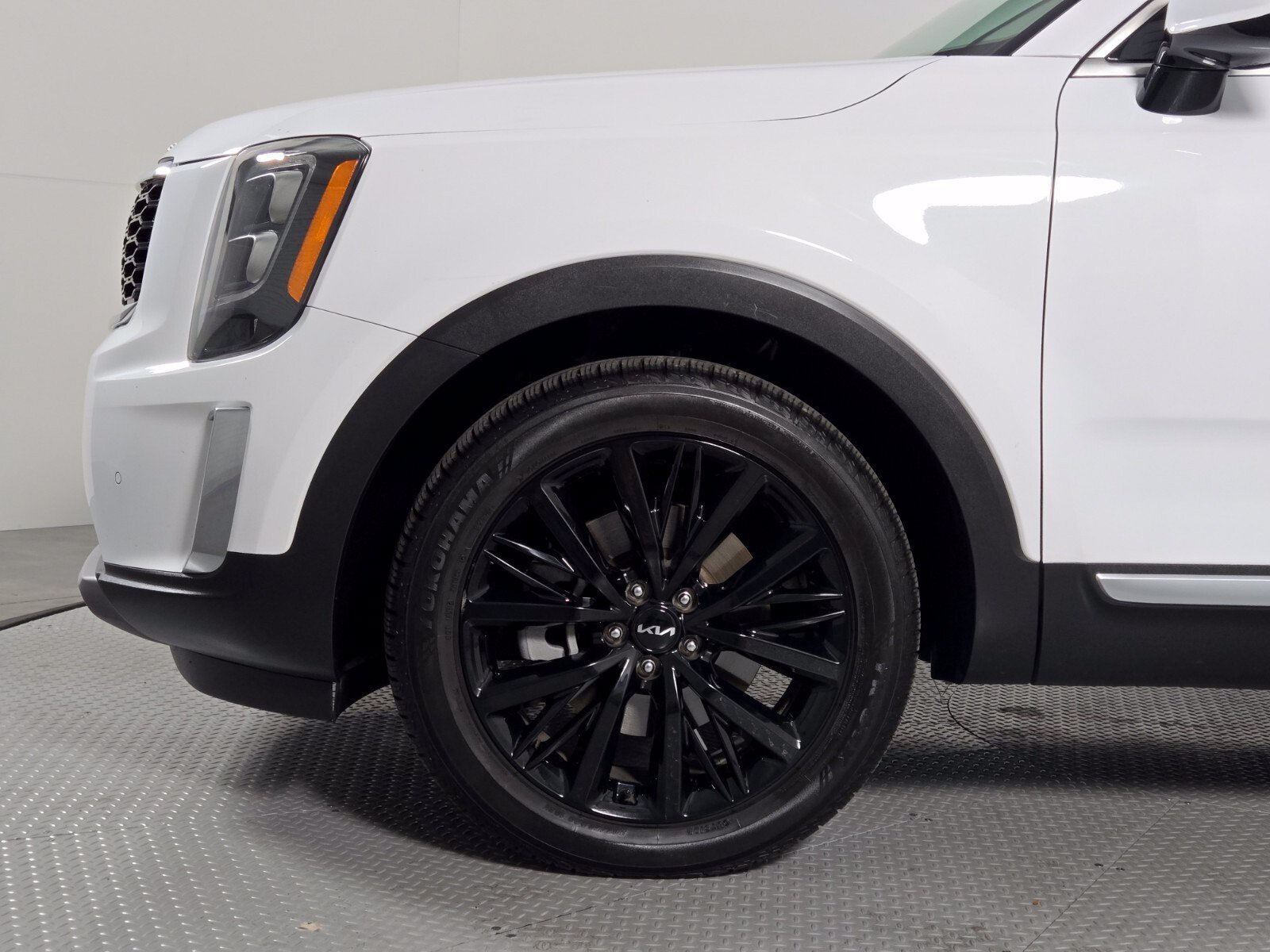 Used 2022 Kia Telluride SX FWD image 9