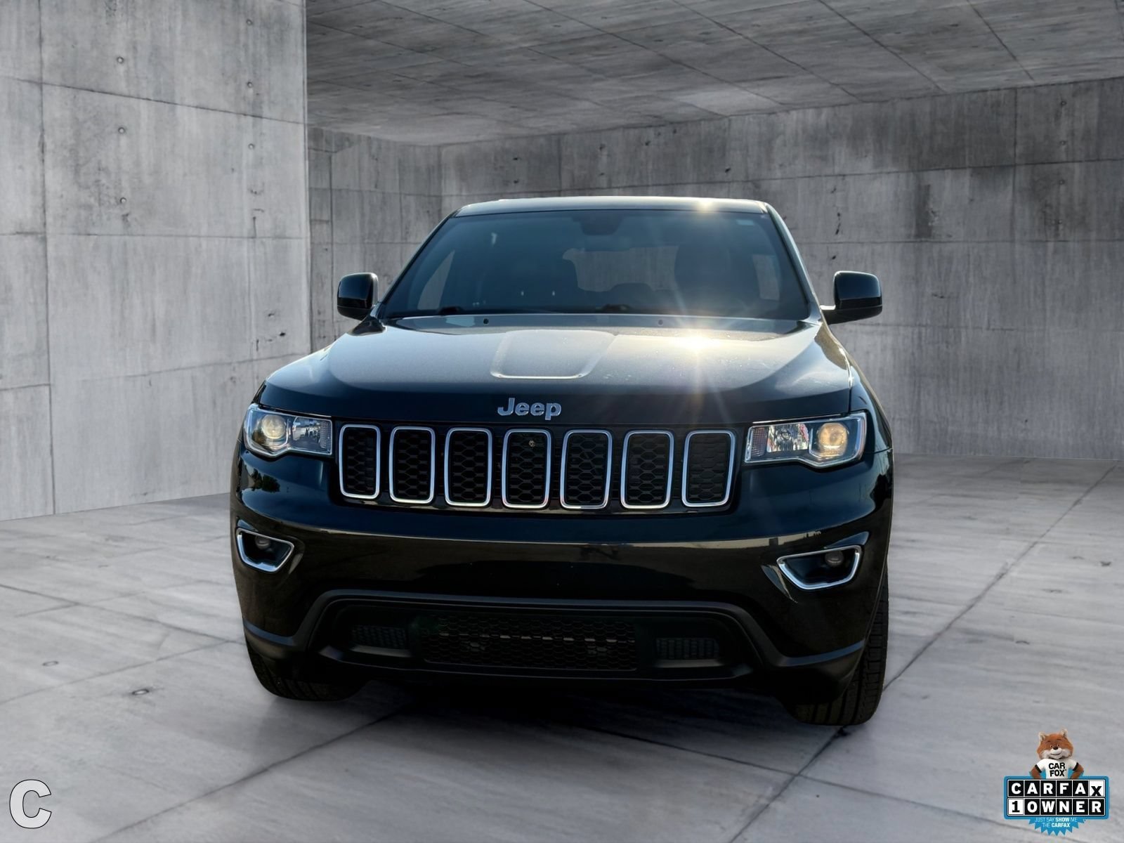 Used 2022 Jeep Grand Cherokee Laredo X AWD/4WD image 5
