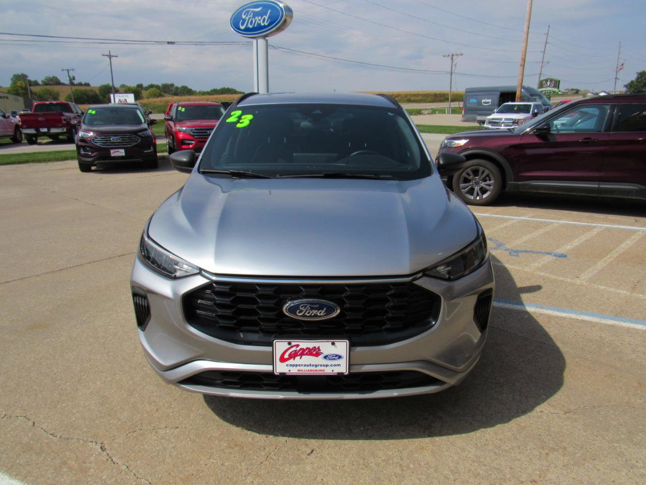 Used 2023 Ford Escape ST-Line w/ Tech Pack #1 AWD/4WD image 2