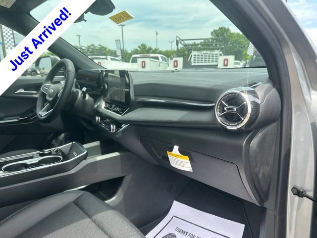 New 2026 Chevrolet Equinox LT w/ Convenience Package II FWD image 34