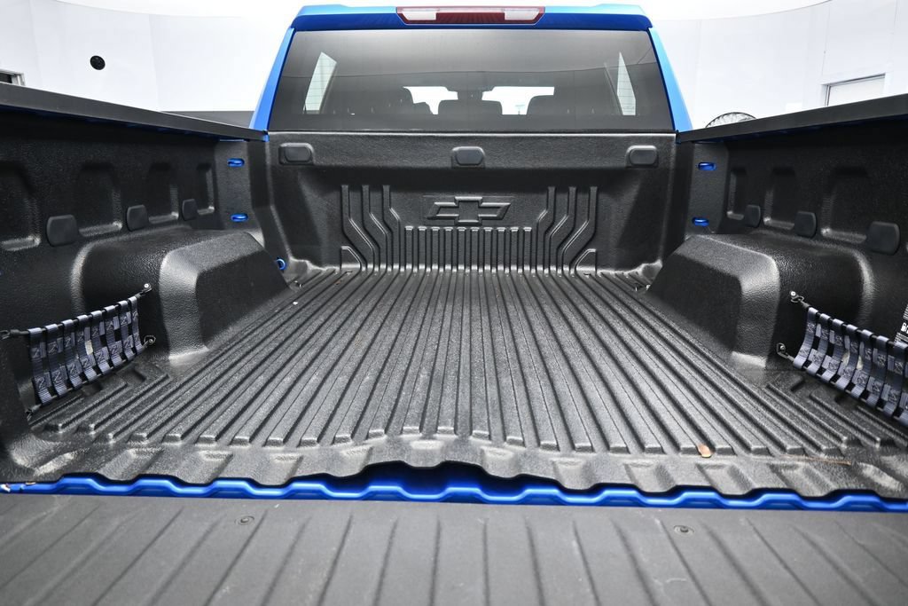 Used 2025 Chevrolet Silverado 1500 Custom w/ Turbomax Blackout Package RWD image 32