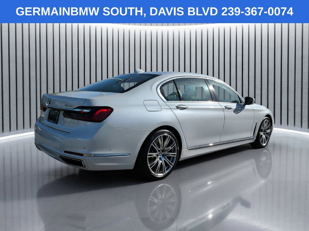 Used 2022 BMW 750i xDrive w/ Luxury Rear Seating Package AWD/4WD image 5
