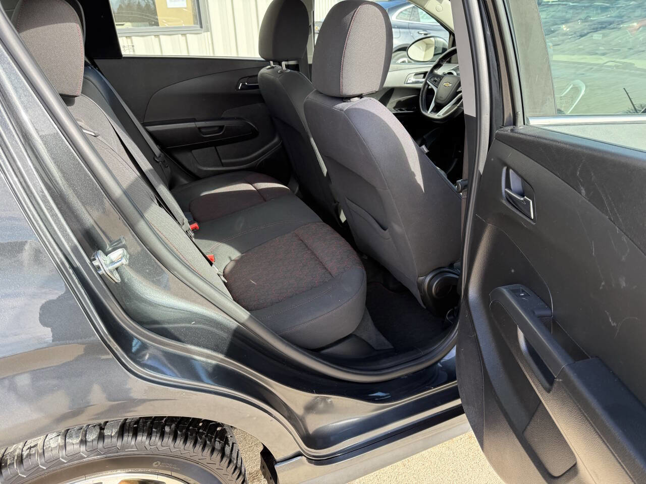 Used 2017 Chevrolet Sonic LT w/ Convenience Package FWD image 12