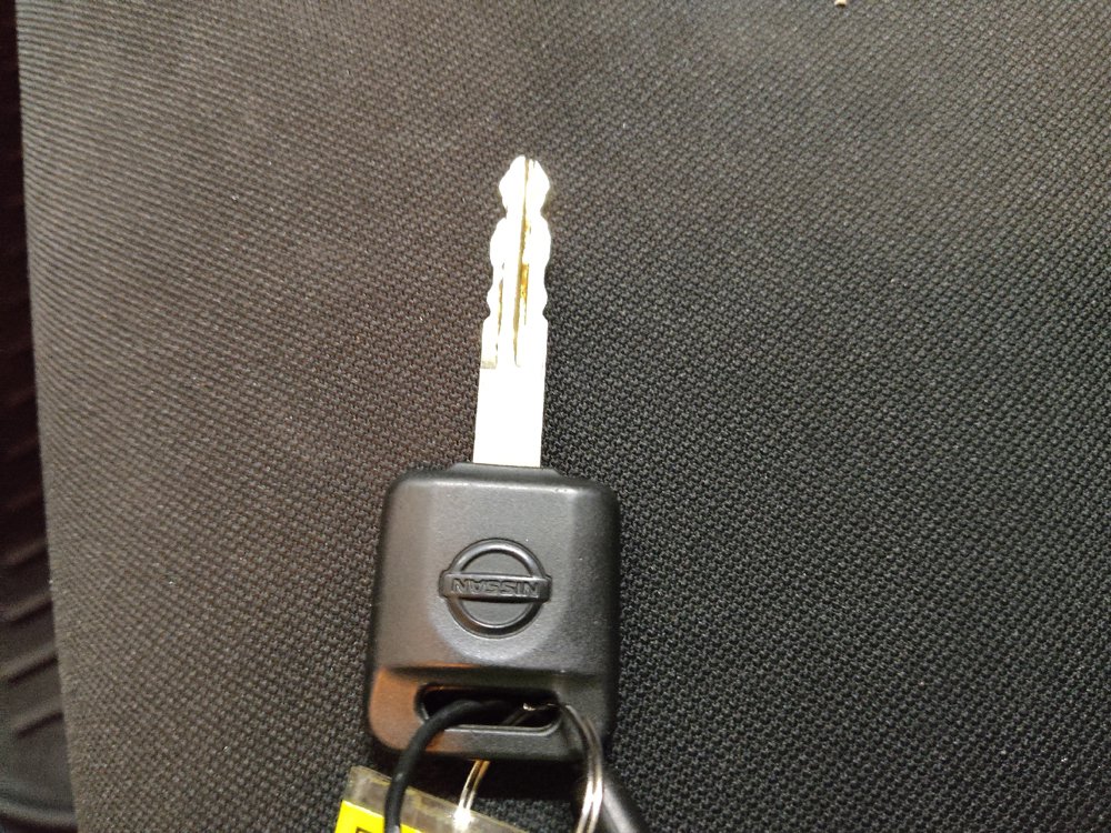 Used 2025 Nissan Versa S w/ Trunk Package FWD image 32